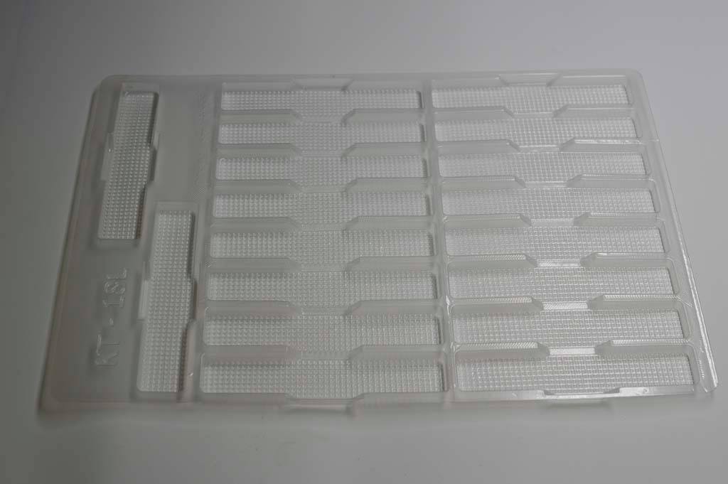 large-square-plastic-trays